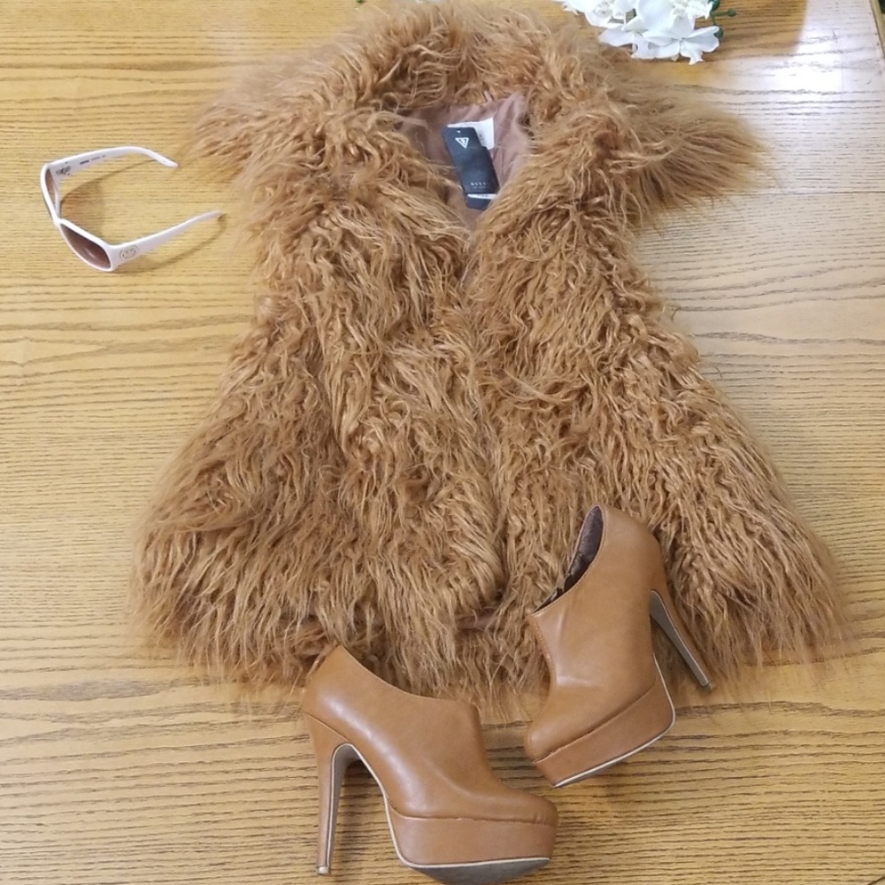 Guess Mid-lengh Faux Fur Vest
